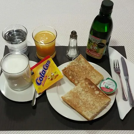 Hotel Bedoya *