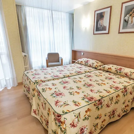 Bedoya Hotel *